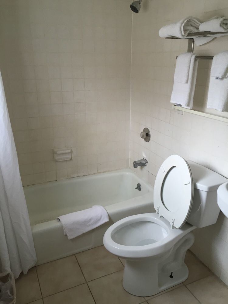 Red Carpet Inn & Suites Albany Airport 올버니 외부 사진